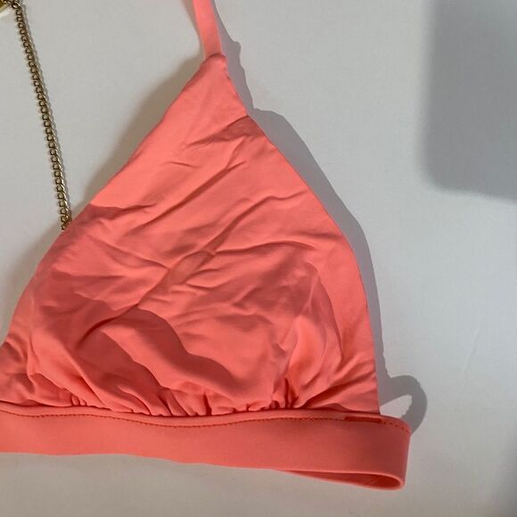 Beach Bunny Bikini Top - Picture 8 of 9